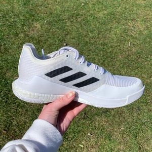 White adidas crazy flight women’s shoes